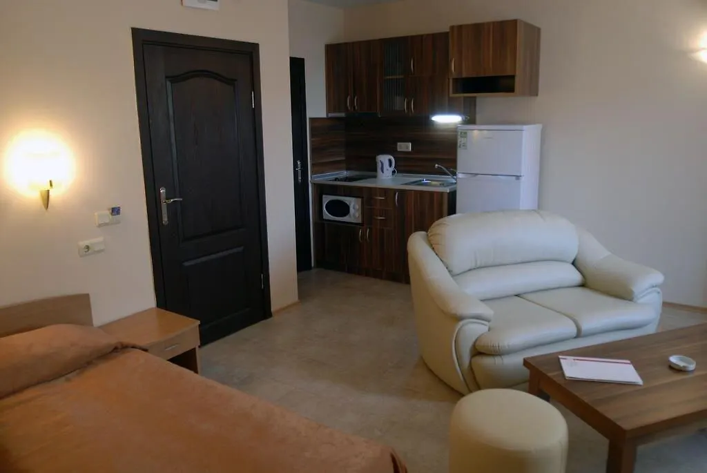 Apartment Tourist Complex Rose Village 써니비치